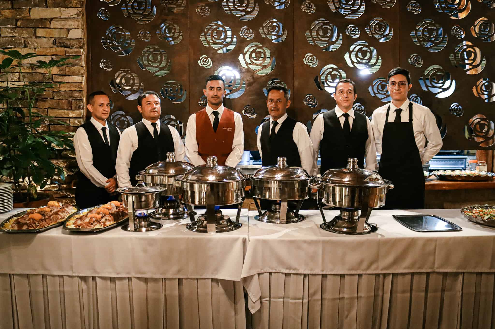 Personal profesional para prestar servicio de catering en eventos empresariales o corporativos en Bogotá