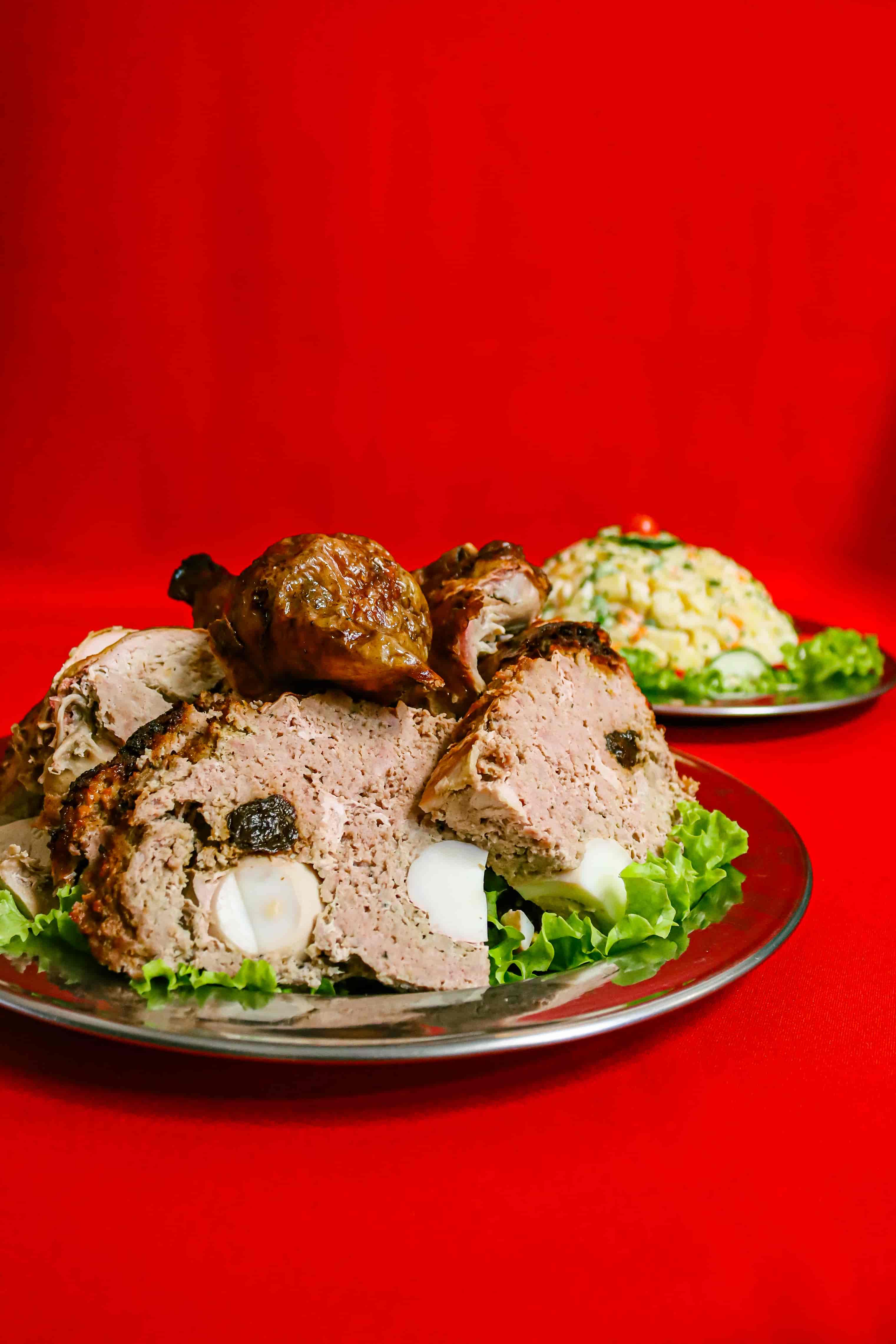 Pavo relleno ideal para eventos sociales y empresariales en navidad